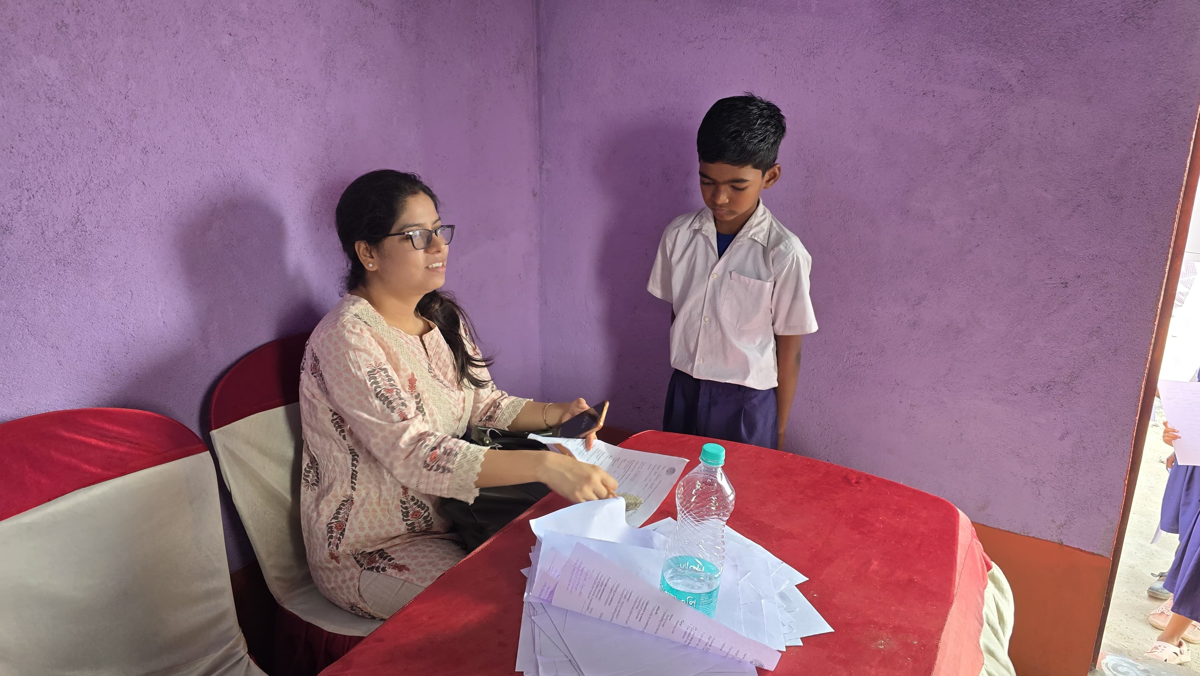 Student registration at health workshop